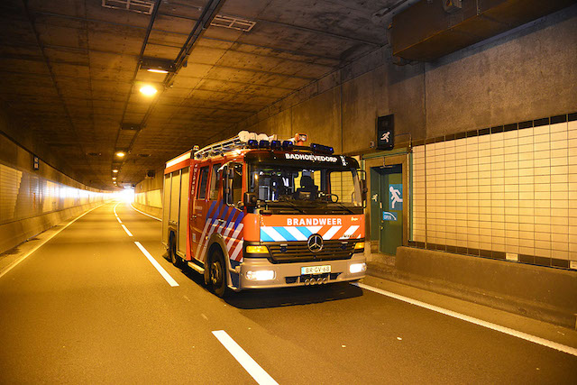 2017/70/20170327-14u37 GB 004 Brand Schipholtunnel.jpg